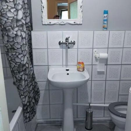 Pokoje,mieszkania *